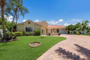 811 Arlington Rd, Palmetto, FL 34221 - Photo 1