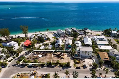 808 N Bay Boulevard, Anna Maria, FL 34216 - Photo 1