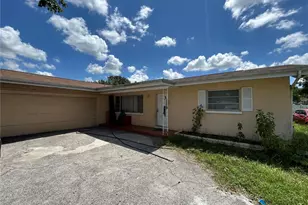 626 Chevy Chase Dr, Sarasota, FL 34243 - Photo 1