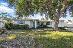 2905 23rd Ave W, Bradenton, FL 34205 - Photo 1