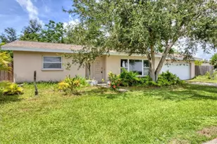 2104 S Tuttle Ave, Sarasota, FL 34239 - Photo 1