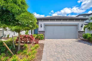 6240 Winding Pne Dr, Nokomis, FL 34275 - Photo 1