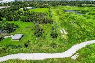 2111 15th St E, Bradenton, FL 34208 - Photo 1