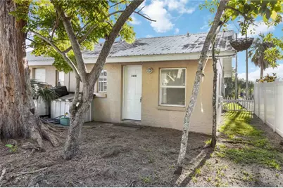 2418 10th Street W, Bradenton, FL 34205 - Photo 1