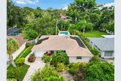 442 N Shore Drive, Sarasota, FL 34234 - Photo 1