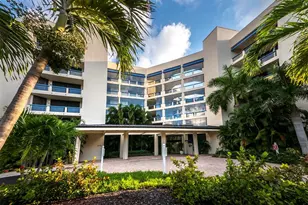 2120 Harbourside Dr, Longboat Key, FL 34228 - Photo 1