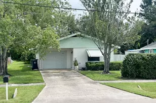 1026 28th Ave W, Palmetto, FL 34221 - Photo 1