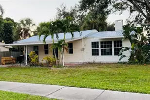 2906 Arlington St, Sarasota, FL 34239 - Photo 1