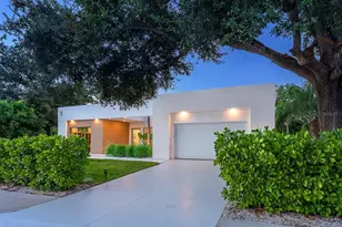 1631 Hillview St, Sarasota, FL 34239 - Photo 1