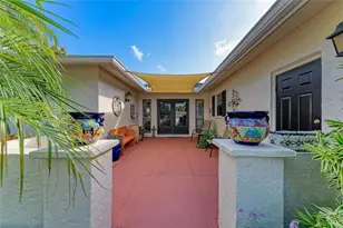 7087 Fairway Bend Cir, Sarasota, FL 34243 - Photo 1