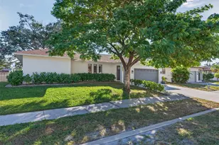 2553 W Scarlet Oak Ct, Sarasota, FL 34232 - Photo 1