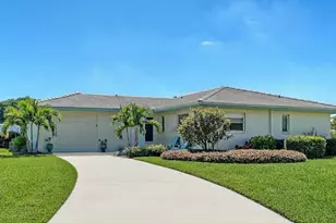 902 68th St W, Bradenton, FL 34209 - Photo 1
