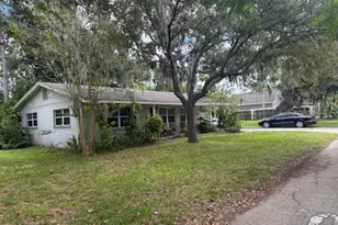 1905 S Jefferson Ave, Sarasota, FL 34239 - Photo 1