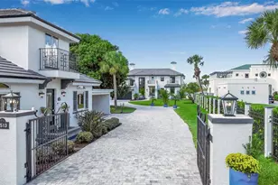 2513 Bayshore Rd, Nokomis, FL 34275 - Photo 1