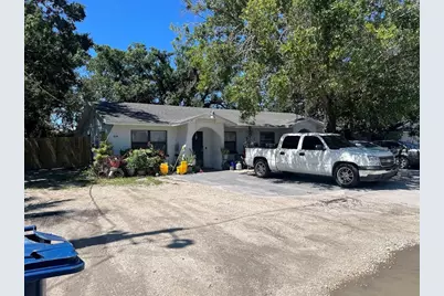 1026 61st Avenue Drive E, Bradenton, FL 34203 - Photo 1