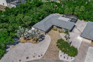 307 Avenida De Paradisio, Sarasota, FL 34242 - Photo 1