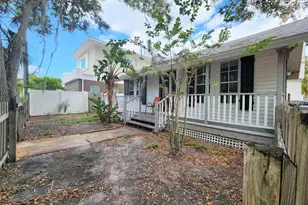 1825 Hawkins Ct, Sarasota, FL 34236 - Photo 1