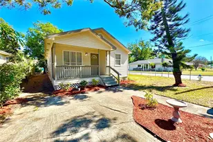 1031 3rd St W, Bradenton, FL 34205 - Photo 1