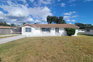 432 Crosby Ct, Sarasota, FL 34237 - Photo 1