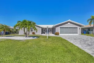 205 Giotto Dr, Nokomis, FL 34275 - Photo 1