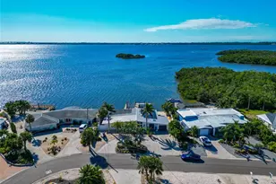 9923 Spoonbill Rd E, Bradenton, FL 34209 - Photo 1