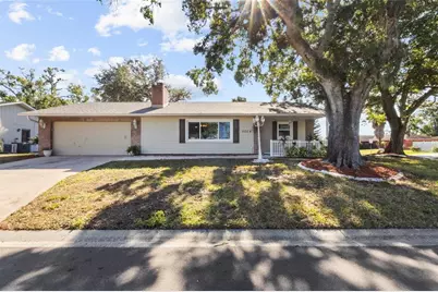 5004 Brandeis Circle N, Sarasota, FL 34243 - Photo 1