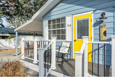 719 35th Street W, Bradenton, FL 34205 - Photo 1