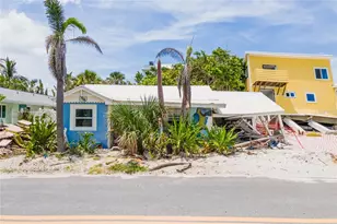 103 12th St S, Bradenton Beach, FL 34217 - Photo 1