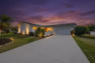 168 Caddy Rd, Rotonda West, FL 33947 - Photo 1