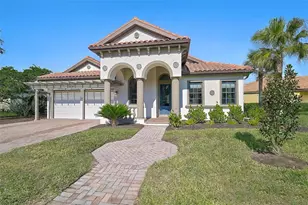 3635 80th Dr E, Sarasota, FL 34243 - Photo 1