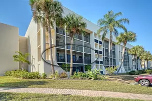 6124 43rd St W, Bradenton, FL 34210 - Photo 1