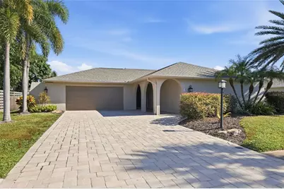 3660 Kingston Boulevard, Sarasota, FL 34238 - Photo 1