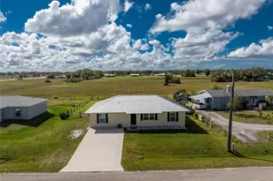 7105 SW Clematis Dr, Arcadia, FL 34269 - Photo 1