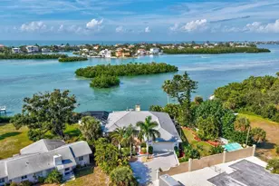 815 Bayshore Rd, Nokomis, FL 34275 - Photo 1