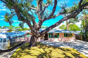 2835 Williamsburg St, Sarasota, FL 34231 - Photo 1