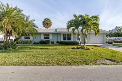 305 67th Street, Holmes Beach, FL 34217 - Photo 1