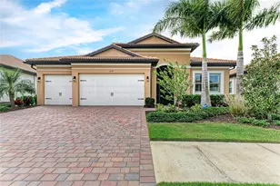 629 Maraviya Blvd, Nokomis, FL 34275 - Photo 1