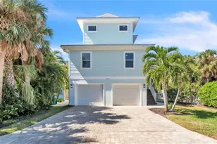 5710 Carissa St, Holmes Beach, FL 34217 - Photo 1