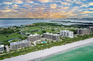 545 Sanctuary Dr, Longboat Key, FL 34228 - Photo 1