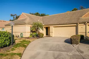 5704 34th Ct W, Bradenton, FL 34210 - Photo 1