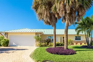 5004 Coral Lake Dr, Bradenton, FL 34210 - Photo 1