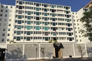 33 S Gulfstream Ave, Sarasota, FL 34236 - Photo 1