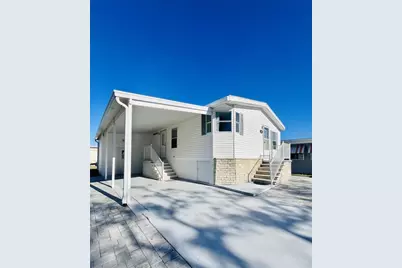 2305 Bay Drive, Bradenton, FL 34207 - Photo 1