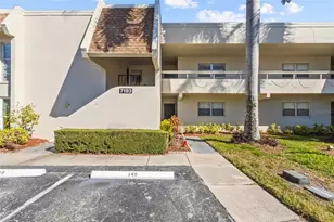 7193 W Country Club Dr N, Sarasota, FL 34243 - Photo 1