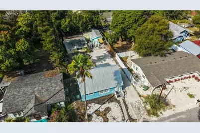 1414 17th Street W, Bradenton, FL 34205 - Photo 1