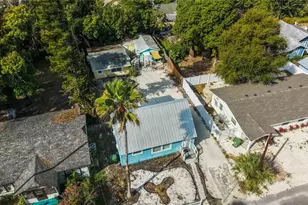 1414 17th St W, Bradenton, FL 34205 - Photo 1