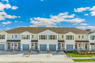 10727 Tiger Lily Dr, Venice, FL 34293 - Photo 1