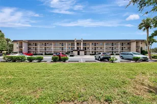 102 Capri Isles Blvd, Venice, FL 34292 - Photo 1