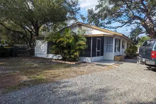 1368 S Shade Ave, Sarasota, FL 34239 - Photo 1