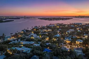 129 Pierson Ln, Sarasota, FL 34242 - Photo 1